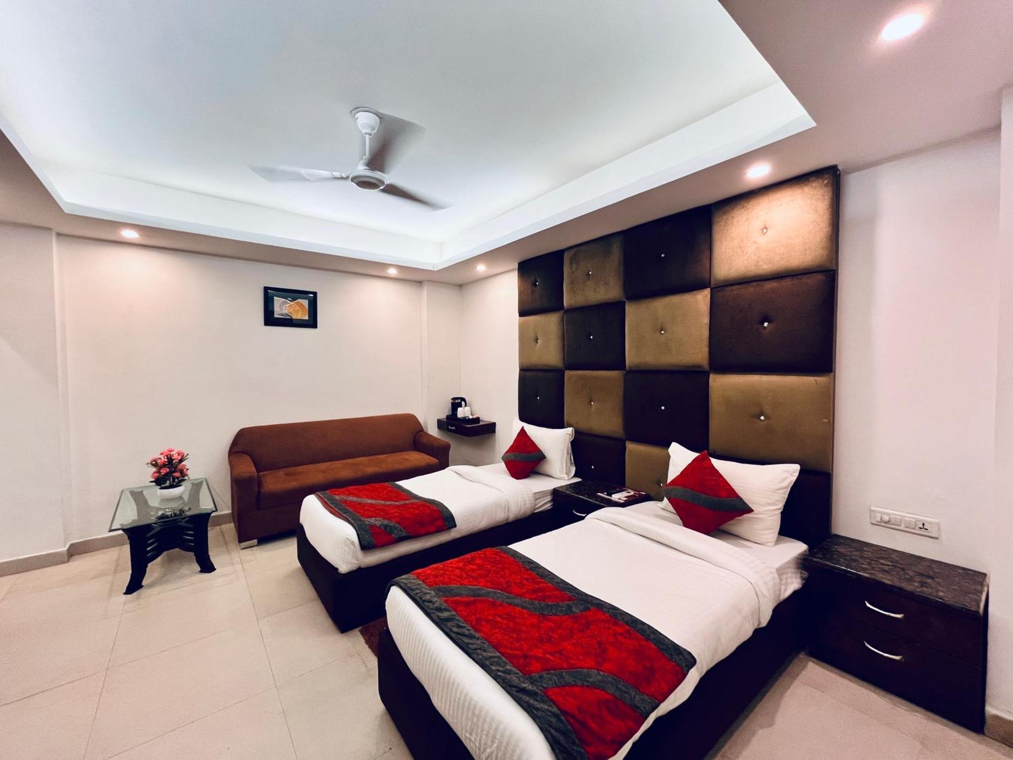 Hotel The Gold Inn - Karol Bagh Delhi 外观 照片