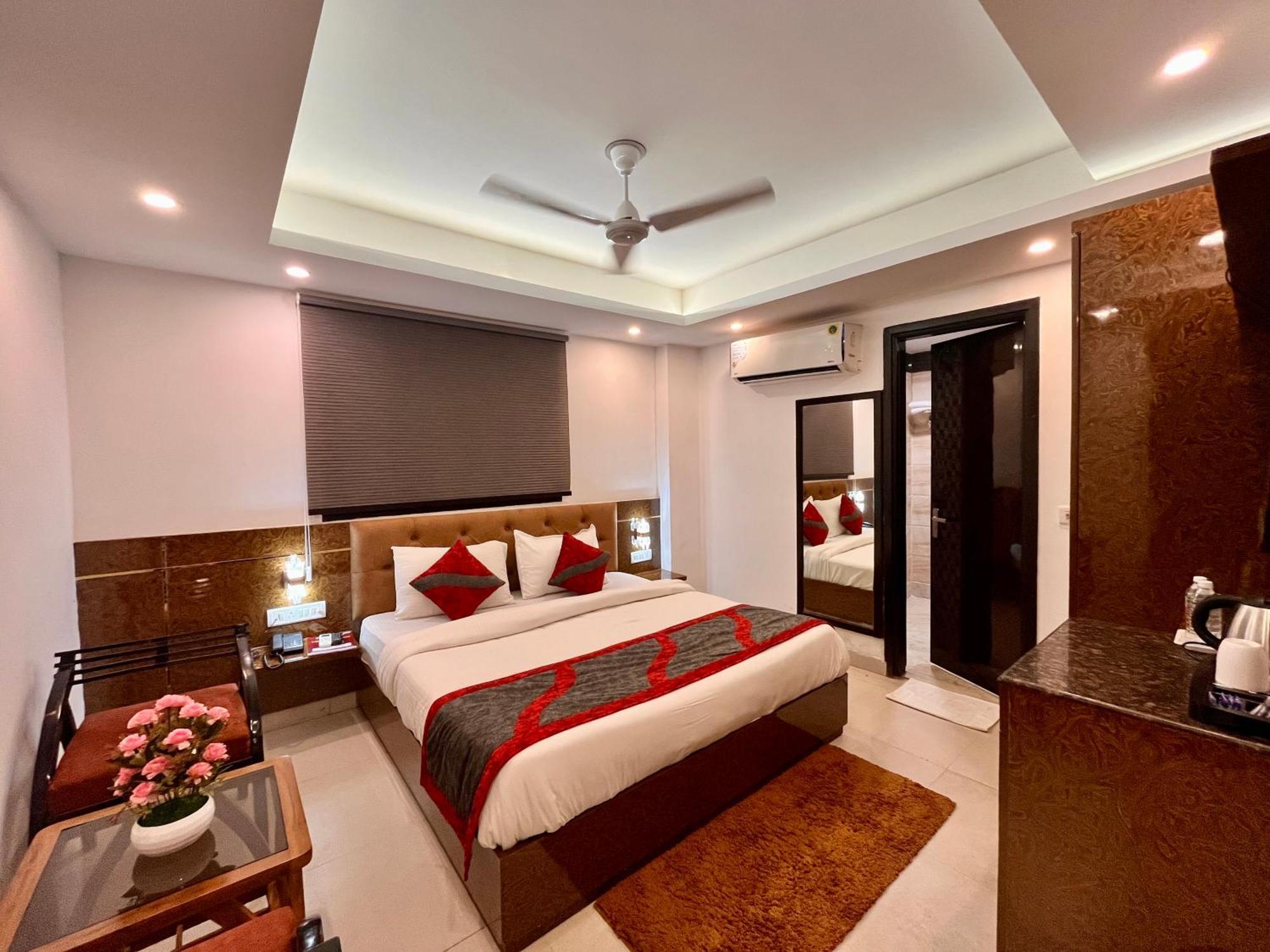 Hotel The Gold Inn - Karol Bagh Delhi 外观 照片