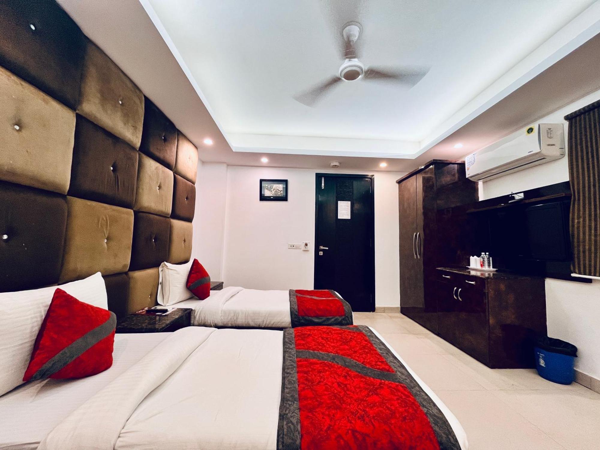 Hotel The Gold Inn - Karol Bagh Delhi 外观 照片